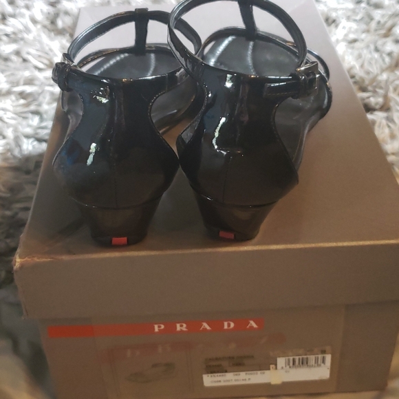 ⚡️SALE⚡️PRADA CALZATURE DONNA STRAPPY SANDALS SZ 38 - Picture 4 of 8
